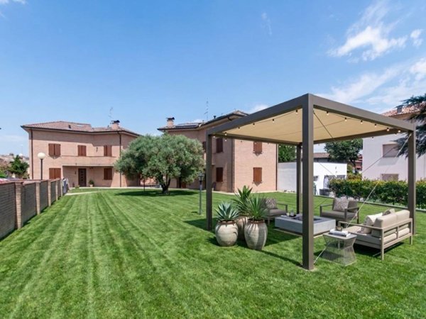 casa indipendente in vendita a Ferrara in zona Pontegradella