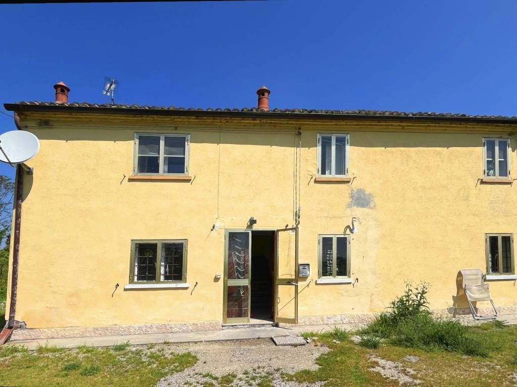 casa indipendente in vendita a Ferrara in zona Villanova