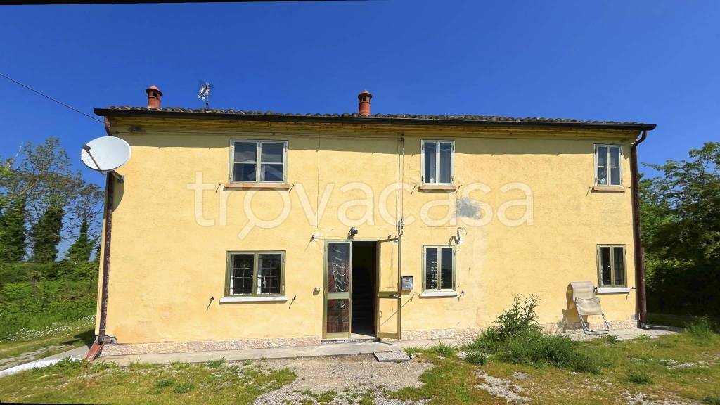 casa indipendente in vendita a Ferrara in zona Contrapò