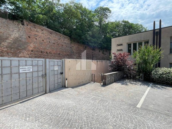 casa indipendente in vendita a Ferrara in zona Centro Storico