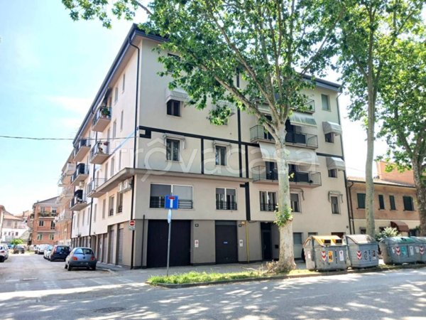 appartamento in vendita a Ferrara in zona Centro Storico