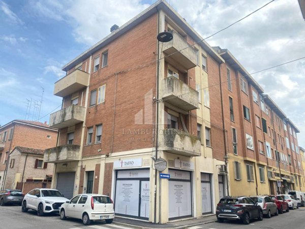 appartamento in vendita a Ferrara in zona Arianuova
