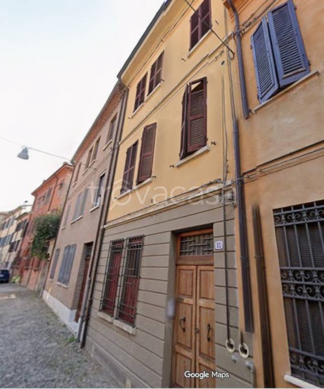 appartamento in vendita a Ferrara in zona Centro Storico