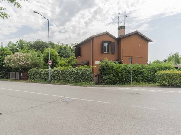 appartamento in vendita a Ferrara in zona Doro