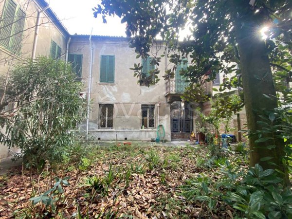 appartamento in vendita a Ferrara in zona Centro Storico