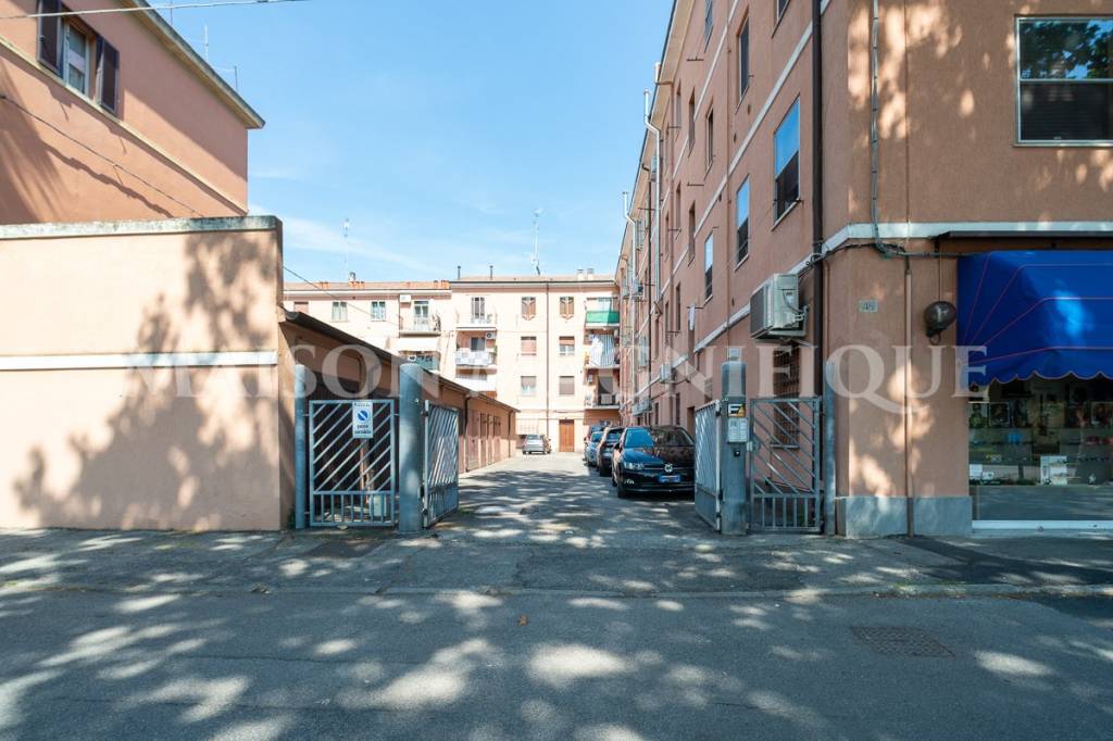 appartamento in vendita a Ferrara in zona Quartiere Giardino / Acquedotto