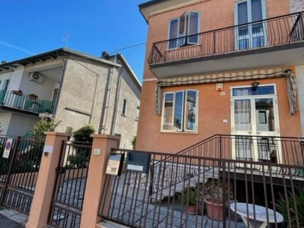casa indipendente in vendita a Ferrara in zona Doro