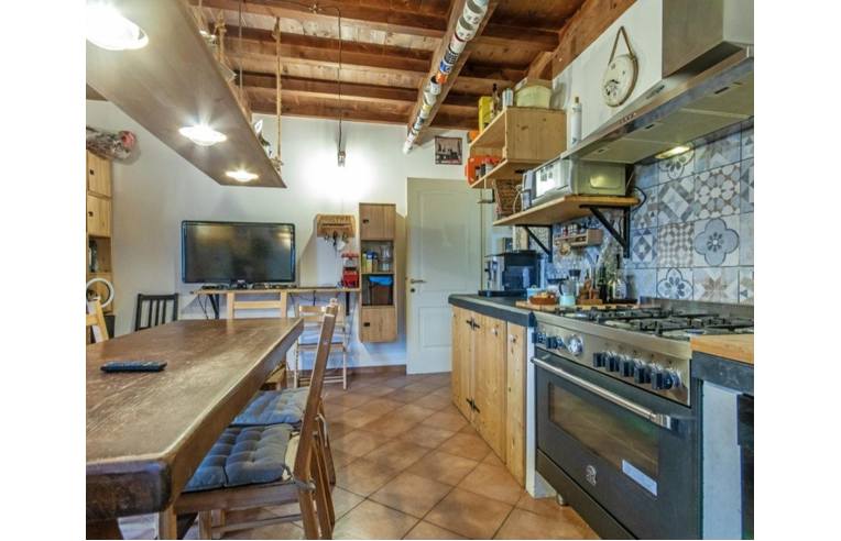 casa indipendente in vendita a Ferrara in zona Correggio