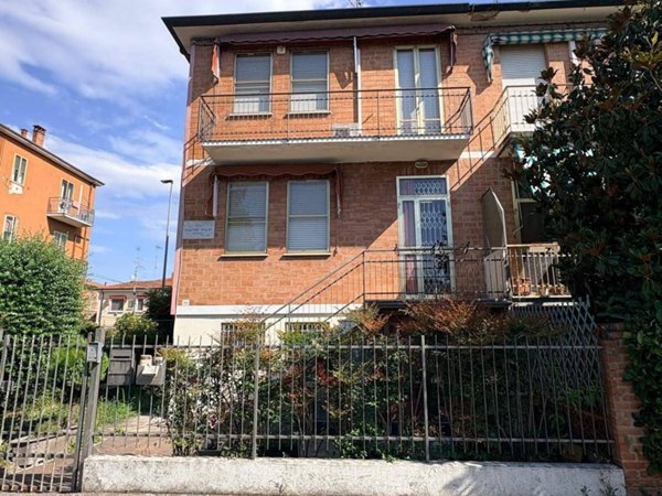 casa indipendente in vendita a Ferrara in zona Doro