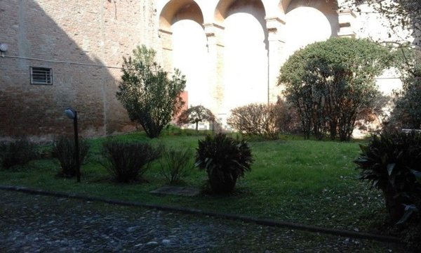 appartamento in vendita a Ferrara in zona Centro Storico