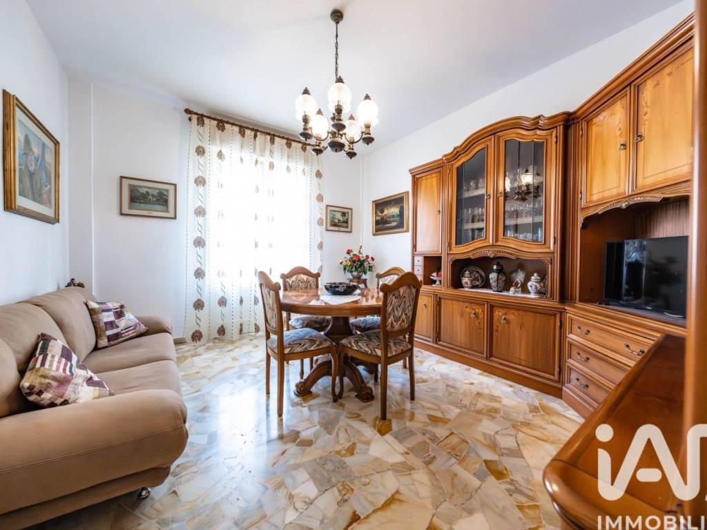 appartamento in vendita a Ferrara in zona Quartiere Giardino / Acquedotto