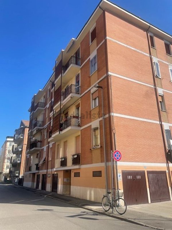 appartamento in vendita a Ferrara in zona Quartiere Giardino / Acquedotto
