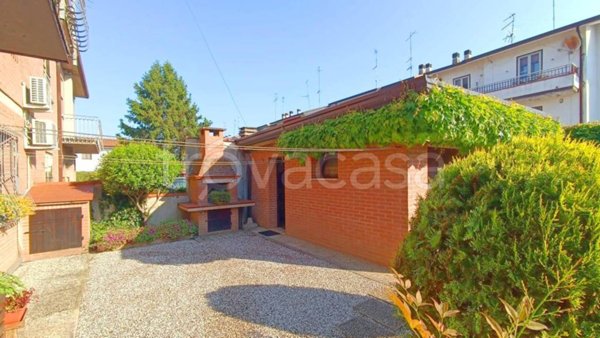casa indipendente in vendita a Ferrara in zona Casaglia