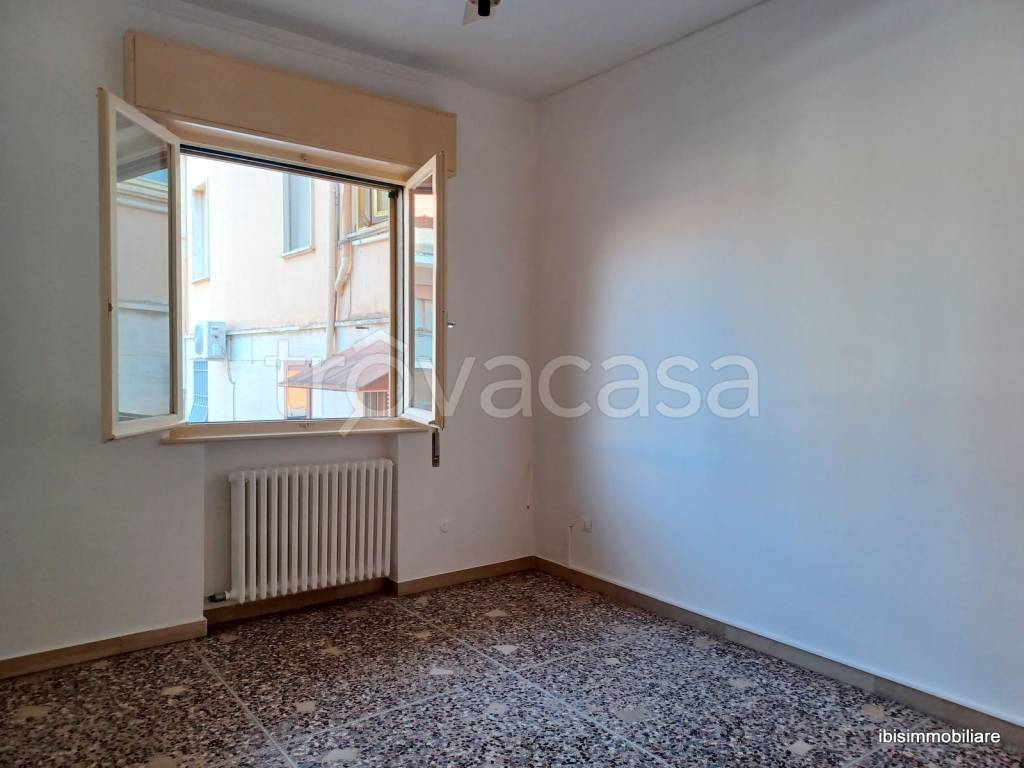 appartamento in vendita a Ferrara in zona Centro Storico