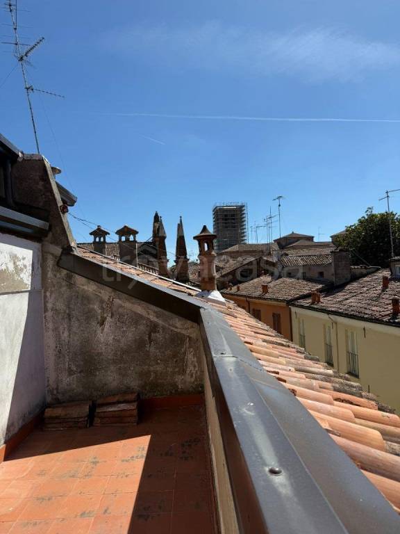 appartamento in vendita a Ferrara in zona Centro Storico