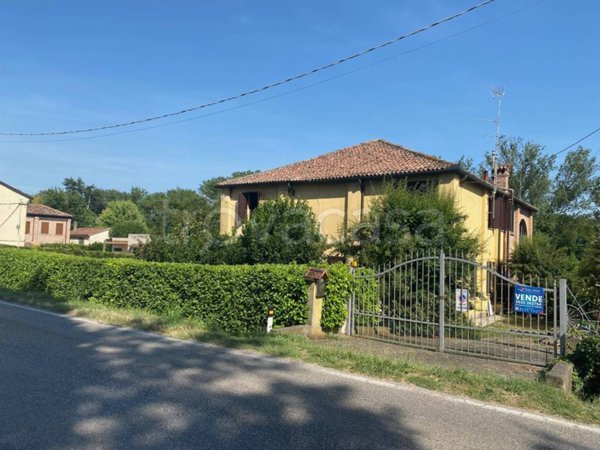 casa indipendente in vendita a Ferrara in zona Torre Della Fossa