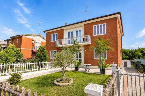 casa indipendente in vendita a Ferrara in zona Torre Della Fossa