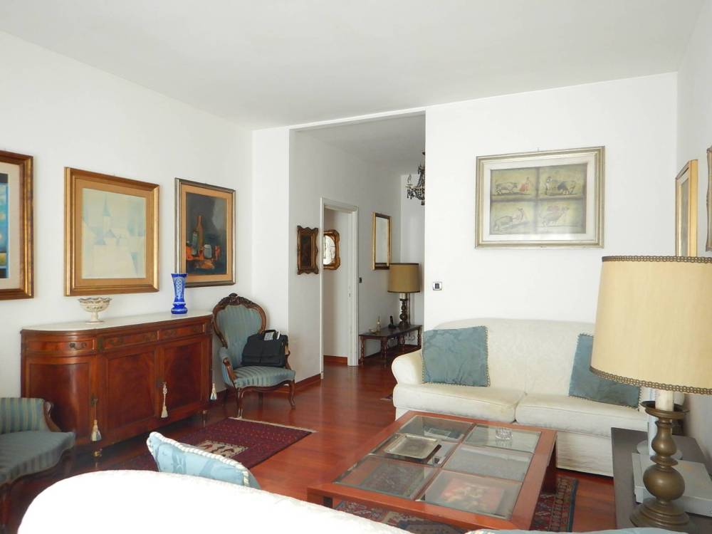appartamento in vendita a Ferrara in zona Centro Storico