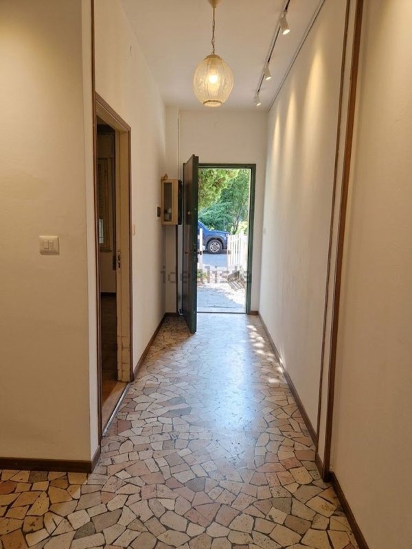 casa indipendente in vendita a Ferrara