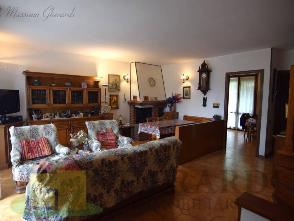 casa indipendente in vendita a Ferrara