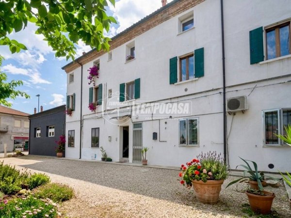appartamento in vendita a Ferrara in zona Pontegradella