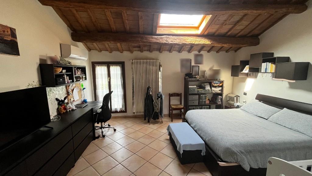 casa indipendente in vendita a Ferrara