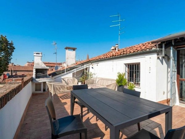 appartamento in vendita a Ferrara in zona Centro Storico