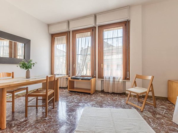 appartamento in vendita a Ferrara in zona Centro Storico