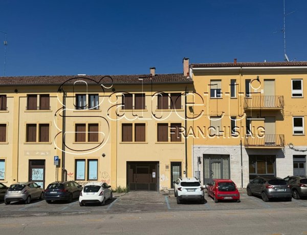ufficio in vendita a Ferrara