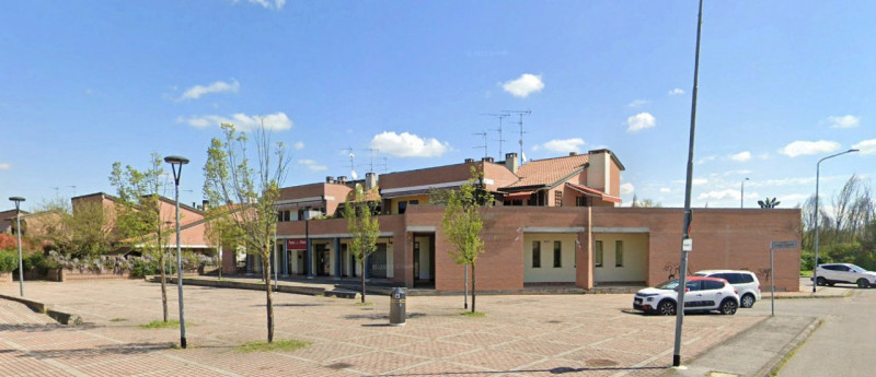 negozio in vendita a Ferrara in zona Malborghetto di Boara