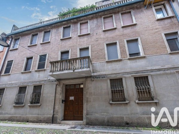 appartamento in vendita a Ferrara in zona Centro Storico