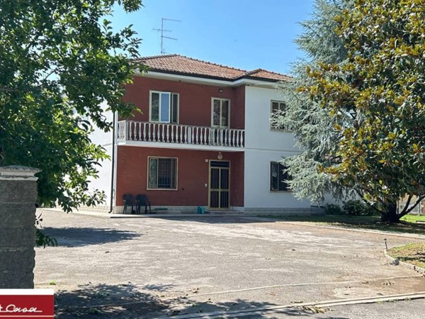 casa indipendente in vendita a Ferrara in zona San Martino