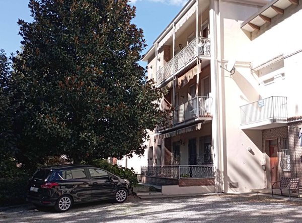 appartamento in vendita a Ferrara in zona Quartesana