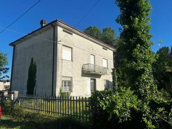 casa indipendente in vendita a Ferrara