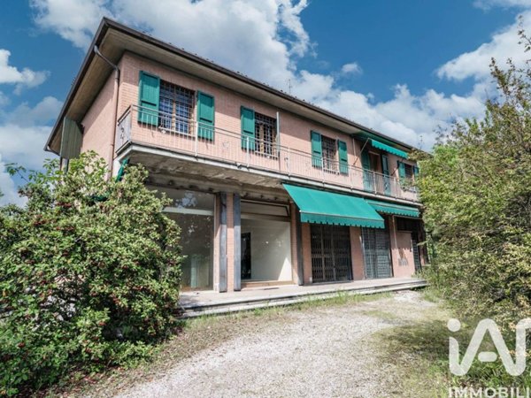 casa indipendente in vendita a Ferrara in zona Porotto / Cassana