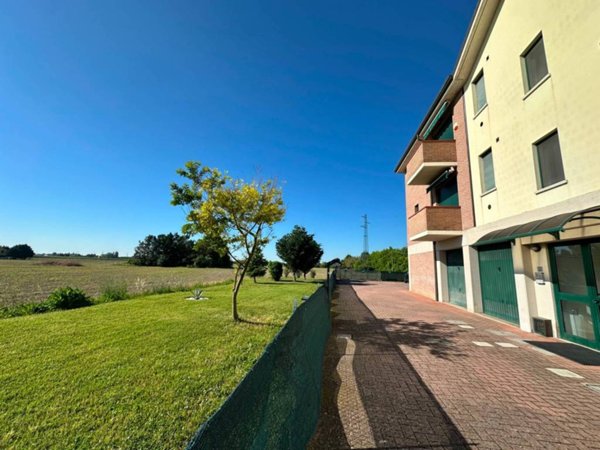 appartamento in vendita a Ferrara in zona Chiesuol del Fosso