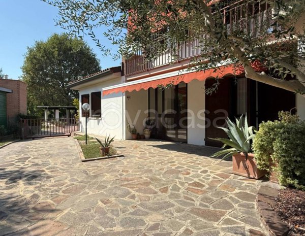 casa indipendente in vendita a Ferrara in zona Aguscello