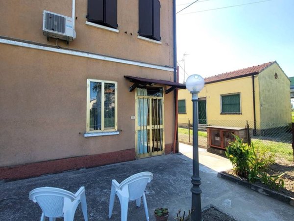 casa indipendente in vendita a Ferrara in zona Chiesuol del Fosso