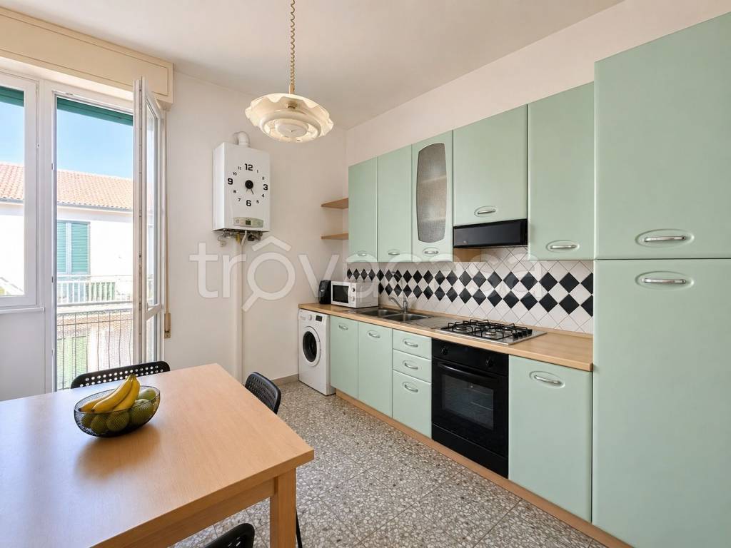 appartamento in vendita a Ferrara in zona Quartiere Giardino / Acquedotto