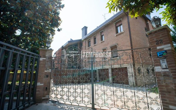 appartamento in vendita a Ferrara in zona Arianuova
