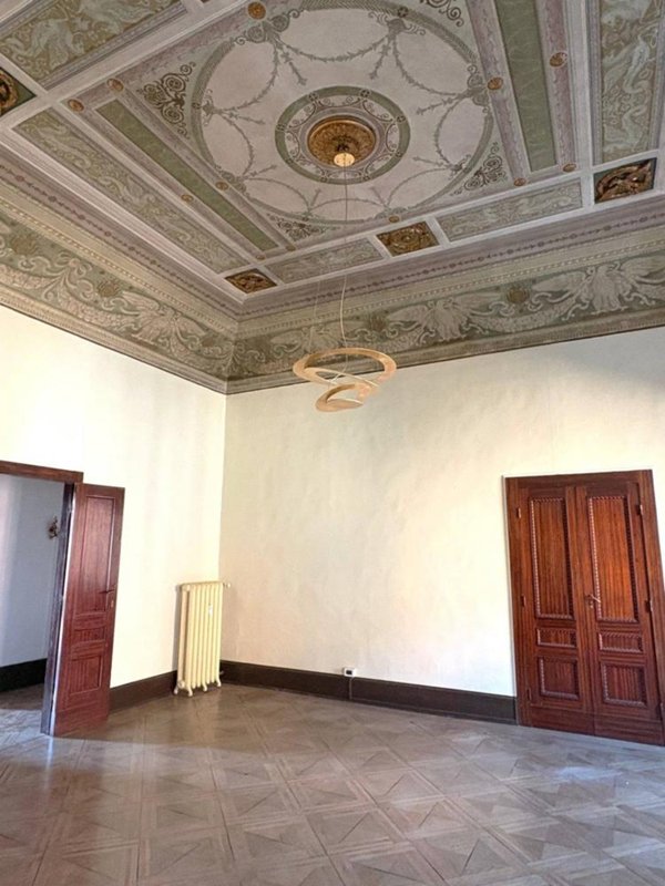 casa indipendente in vendita a Ferrara in zona Centro Storico