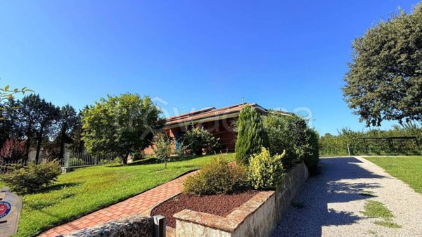 casa indipendente in vendita a Ferrara in zona Cona