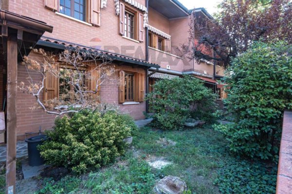casa indipendente in vendita a Ferrara