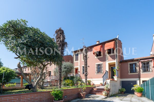 casa indipendente in vendita a Ferrara in zona Pontelagoscuro