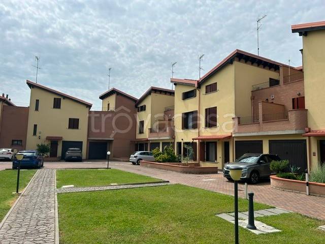casa indipendente in vendita a Ferrara in zona San Martino