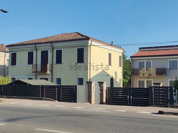 casa indipendente in vendita a Ferrara in zona Mizzana