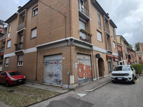 appartamento in vendita a Ferrara in zona Centro Storico