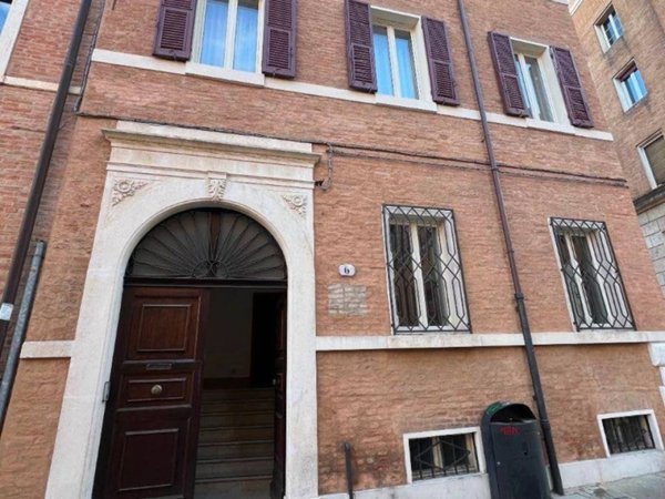 appartamento in vendita a Ferrara in zona Centro Storico