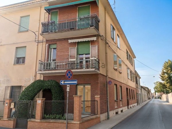 appartamento in vendita a Ferrara in zona Centro Storico