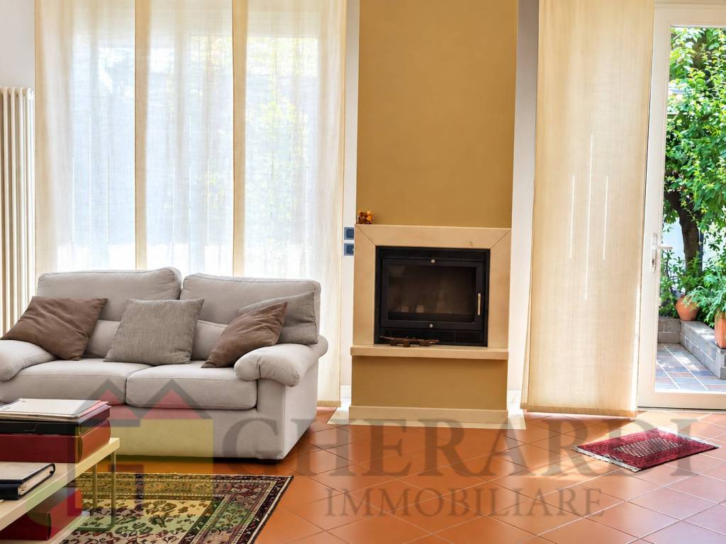 casa indipendente in vendita a Ferrara in zona Arianuova